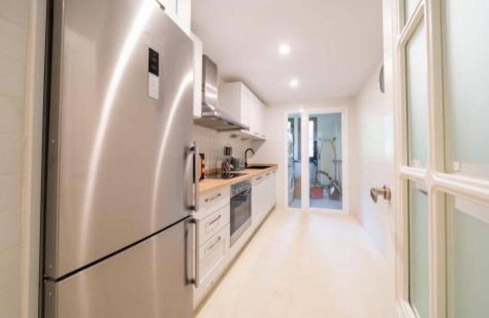 Appartement de 3 chambres à louer à Benahavis avec piscine garage - 3 300 € (Ref: 9912421)