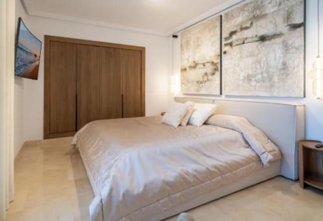 3 makuuhuone Huoneisto vuokrattavana paikassa La Quinta, Benahavís mukana uima-altaan 
autotalli - 3 300 € (Ref: 9912421)