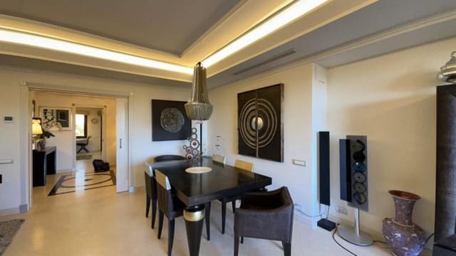 3 sovrum Lägenhet att hyra i El Padrón, Estepona med pool garage - 4 000 € (Ref: 9912422)