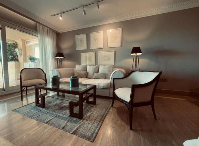 2 soverom Leilighet til leie i Sierra Blanca, Marbella med svømmebasseng garasje - € 2 400 (Ref: 9915150)