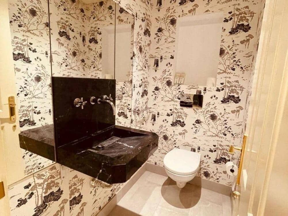 2 soverom Leilighet til leie i Marbella med svømmebasseng garasje - € 2 400 (Ref: 9915150)
