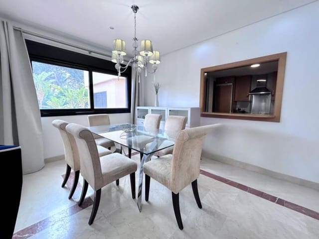 2 slaapkamer Appartement te koop in Puerto Banus, Marbella met zwembad garage - € 665.000 (Ref: 9915152)
