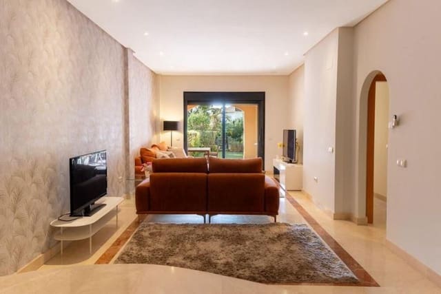 2 makuuhuone Huoneisto myytävänä paikassa Puerto Banus, Marbella mukana uima-altaan 
autotalli - 740 340 € (Ref: 9915153)