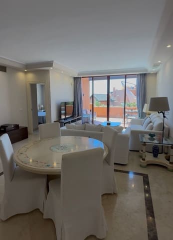 3 sovrum Takvåning att hyra i La Dama de Noche - La Alzambra, Marbella med pool garage - 4 000 € (Ref: 9915155)