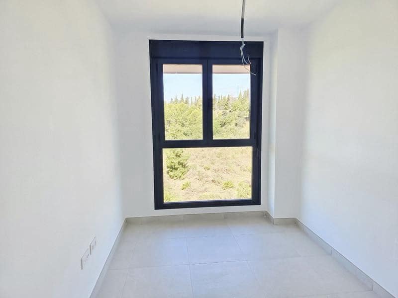3 bedroom Apartment for rent in Mijas Costa with pool garage - € 2,000 (Ref: 9919240)