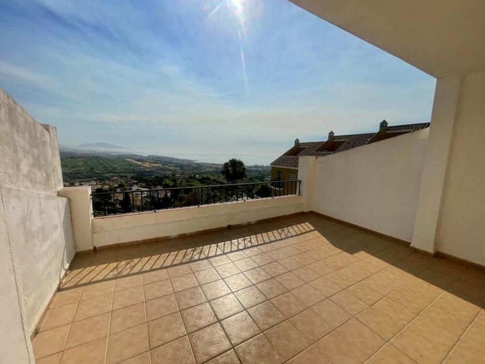 5 slaapkamer Huis te huur in Manilva met zwembad garage - € 2.500 (Ref: 9919242)