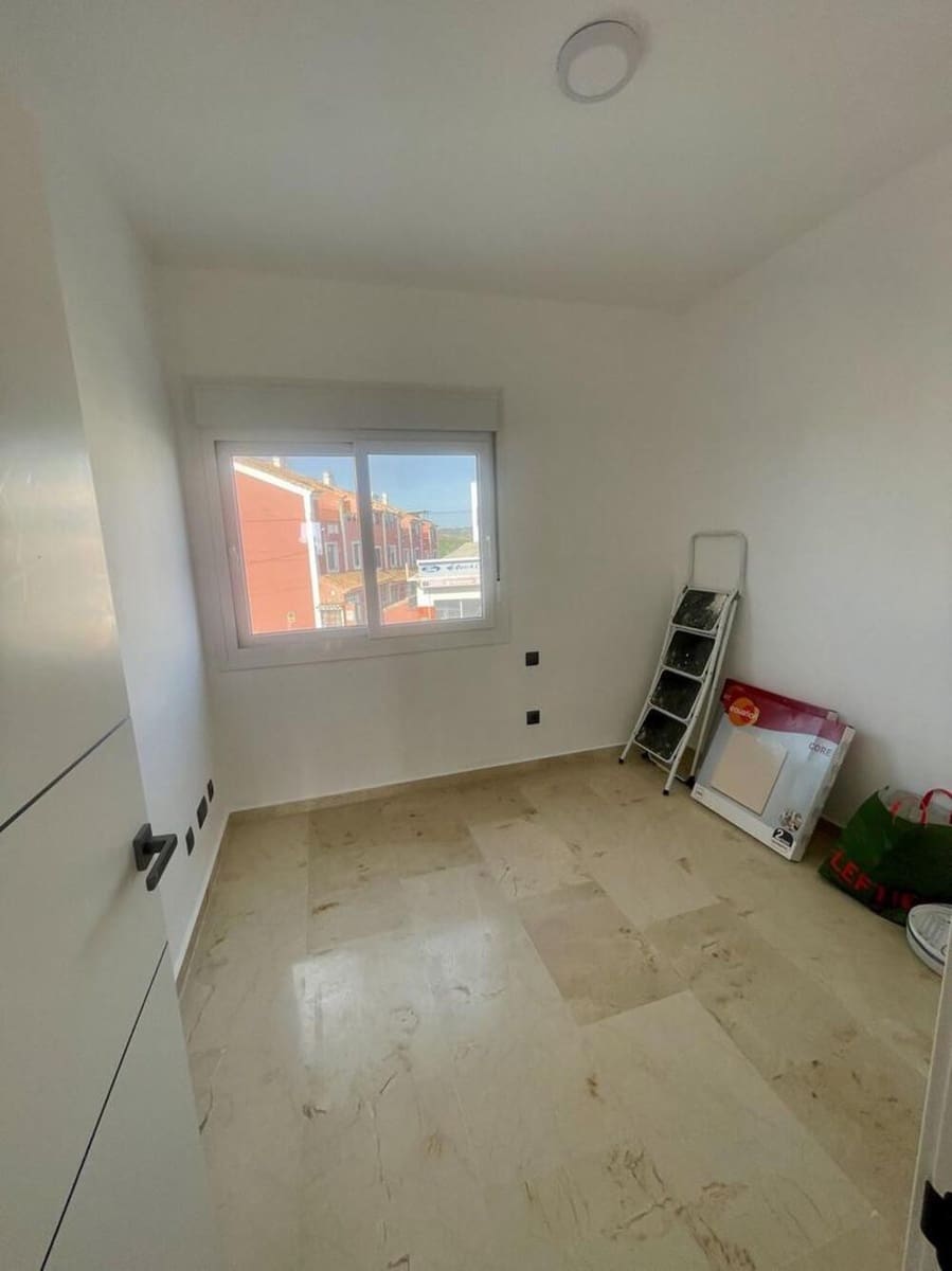 5 slaapkamer Huis te huur in Manilva met zwembad garage - € 2.500 (Ref: 9919242)