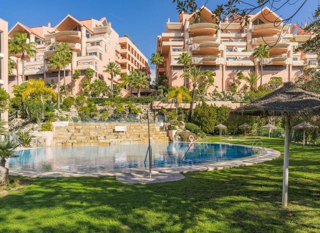3 makuuhuone Huoneisto vuokrattavana paikassa Los Naranjos, Marbella mukana uima-altaan 
autotalli - 6 500 € (Ref: 9919243)