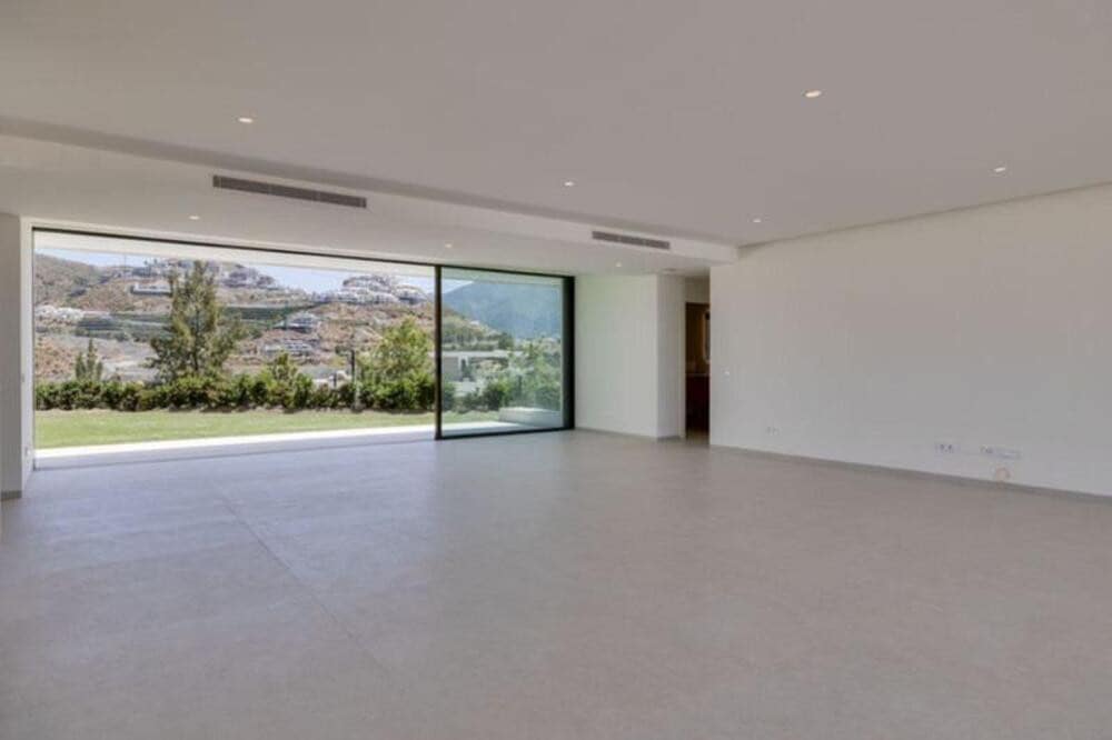3 slaapkamer Appartement te huur in Benahavis met zwembad garage - € 5.000 (Ref: 9919244)