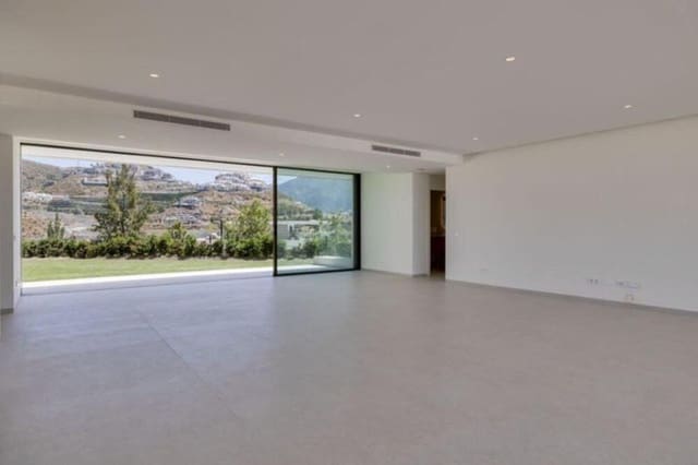 3 slaapkamer Appartement te huur in La Quinta, Benahavís met zwembad garage - € 5.000 (Ref: 9919244)