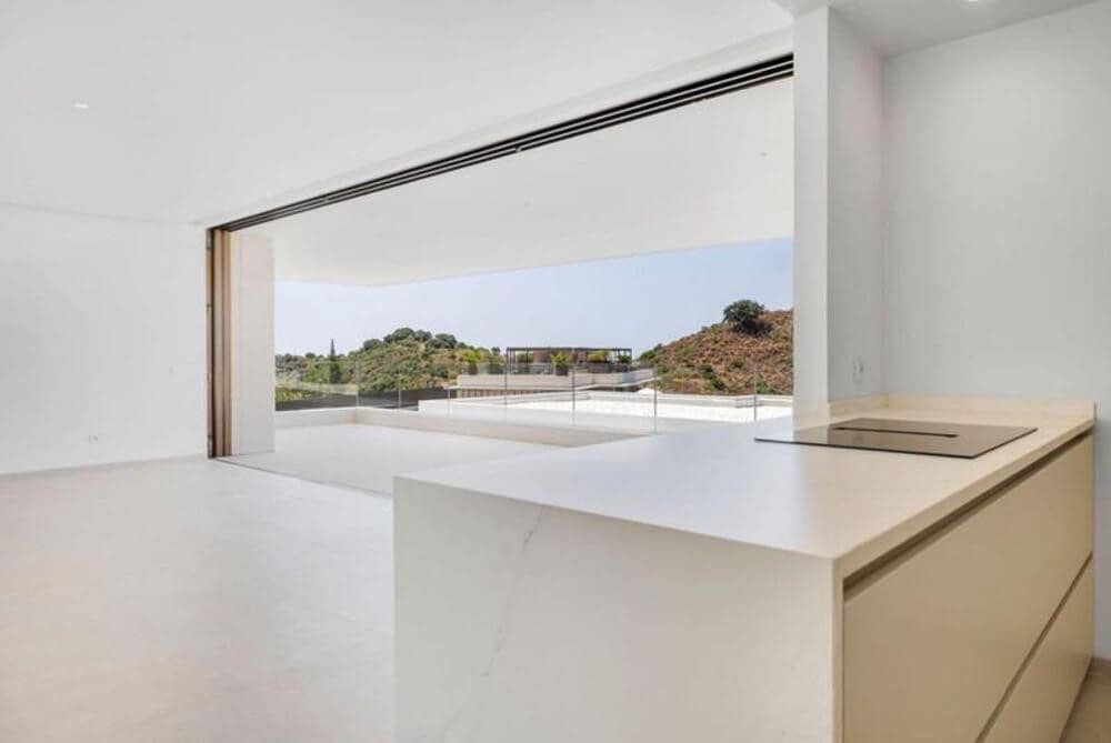 3 slaapkamer Appartement te huur in Benahavis met zwembad garage - € 5.000 (Ref: 9919244)