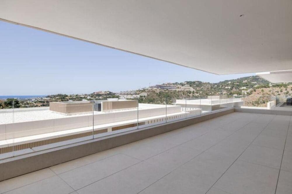 3 slaapkamer Appartement te huur in Benahavis met zwembad garage - € 5.000 (Ref: 9919244)