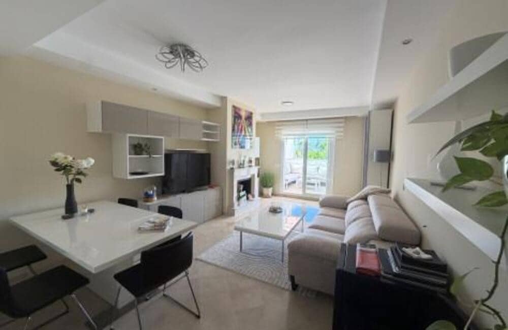 3 slaapkamer Penthouse te huur in Marbella met zwembad garage - € 3.600 (Ref: 9919245)