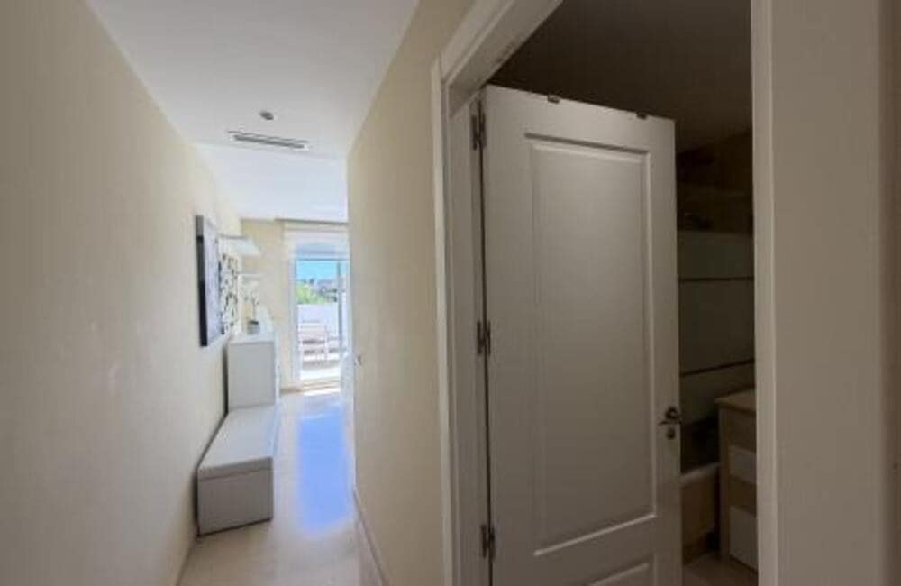 3 slaapkamer Penthouse te huur in Marbella met zwembad garage - € 3.600 (Ref: 9919245)