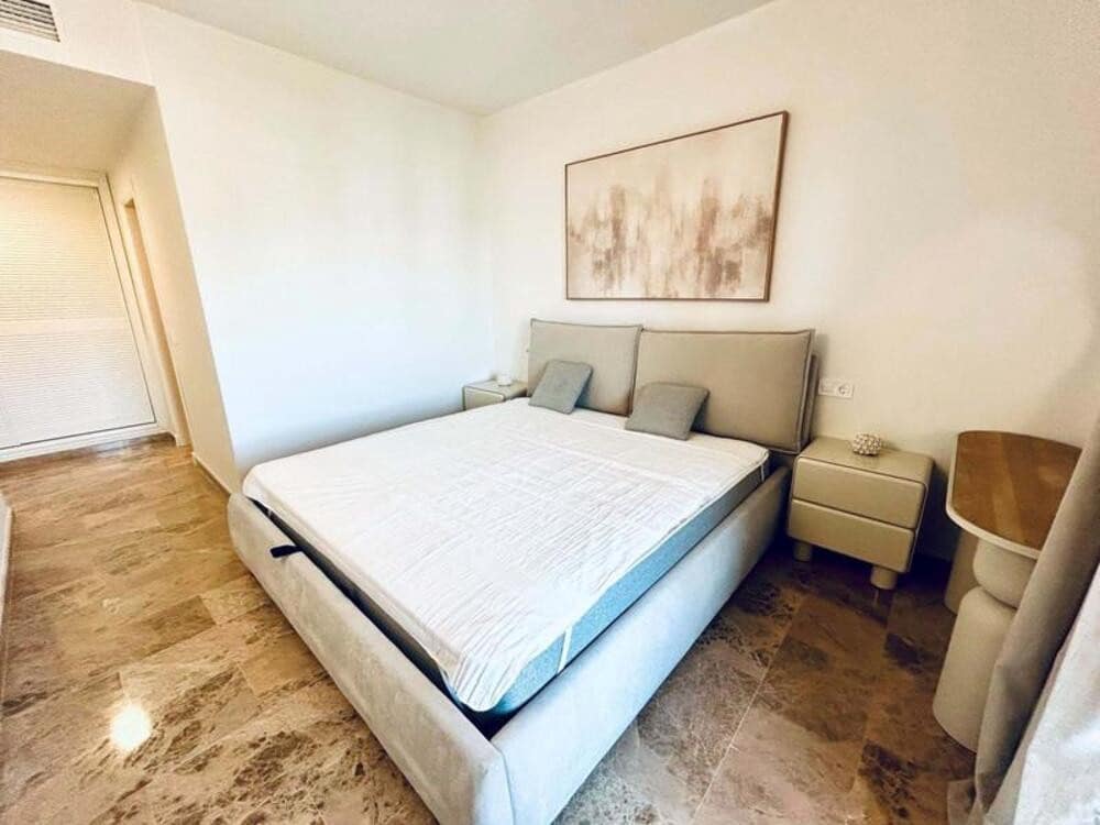 3 bedroom Apartment for rent in San Pedro de Alcantara with pool garage - € 3,600 (Ref: 9921618)