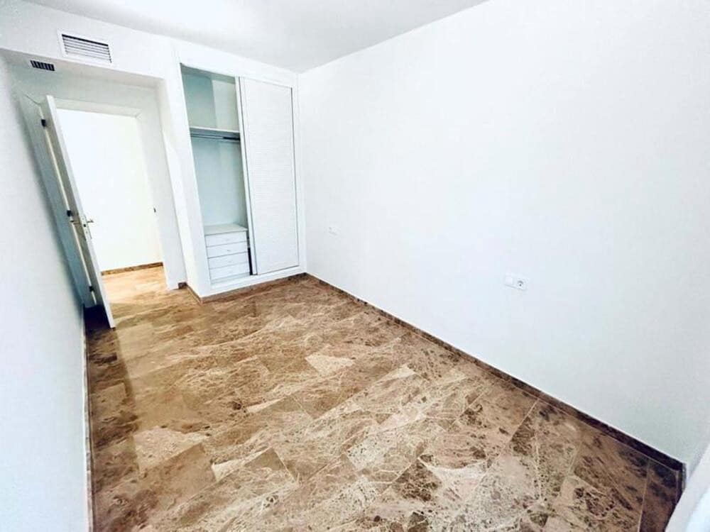 3 bedroom Apartment for rent in San Pedro de Alcantara with pool garage - € 3,600 (Ref: 9921618)