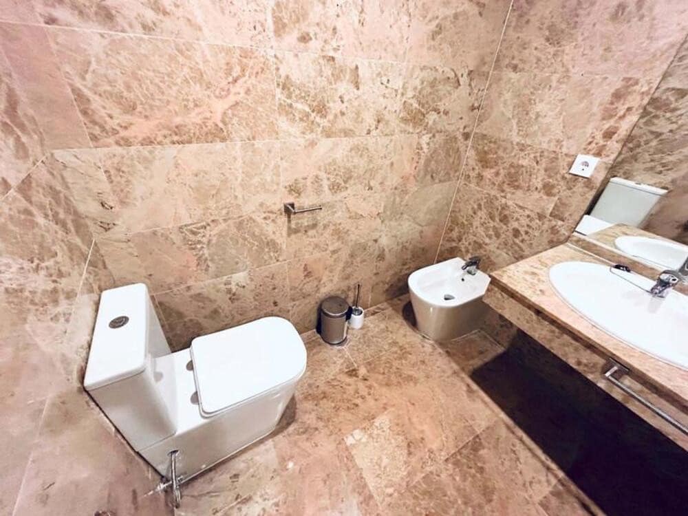 3 bedroom Apartment for rent in San Pedro de Alcantara with pool garage - € 3,600 (Ref: 9921618)