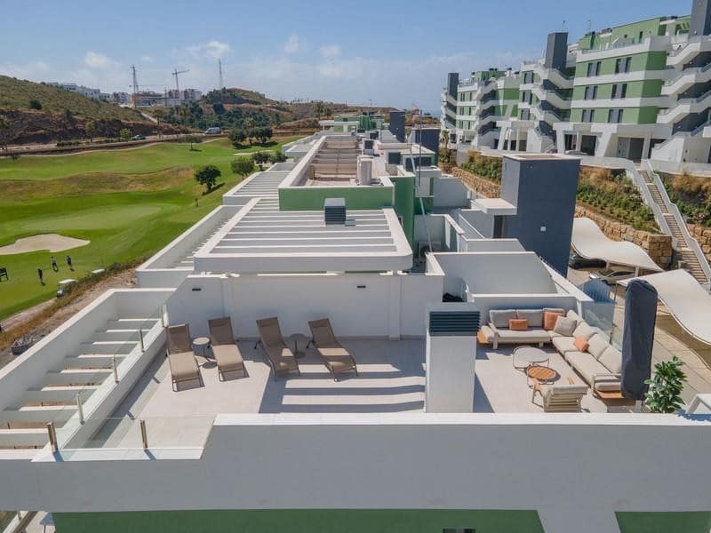 3 bedroom Penthouse for rent in La Cala de Mijas with pool garage - € 3,500 (Ref: 9921621)