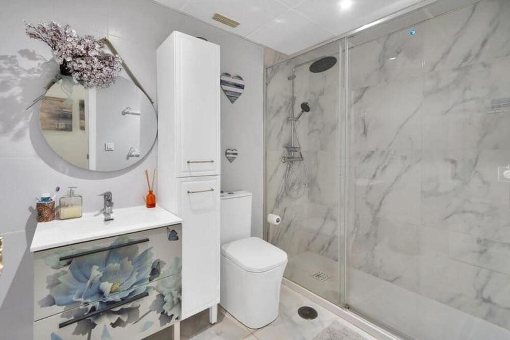 2 makuuhuone Huoneisto myytävänä paikassa Marbella mukana uima-altaan 
autotalli - 460 000 € (Ref: 9921622)