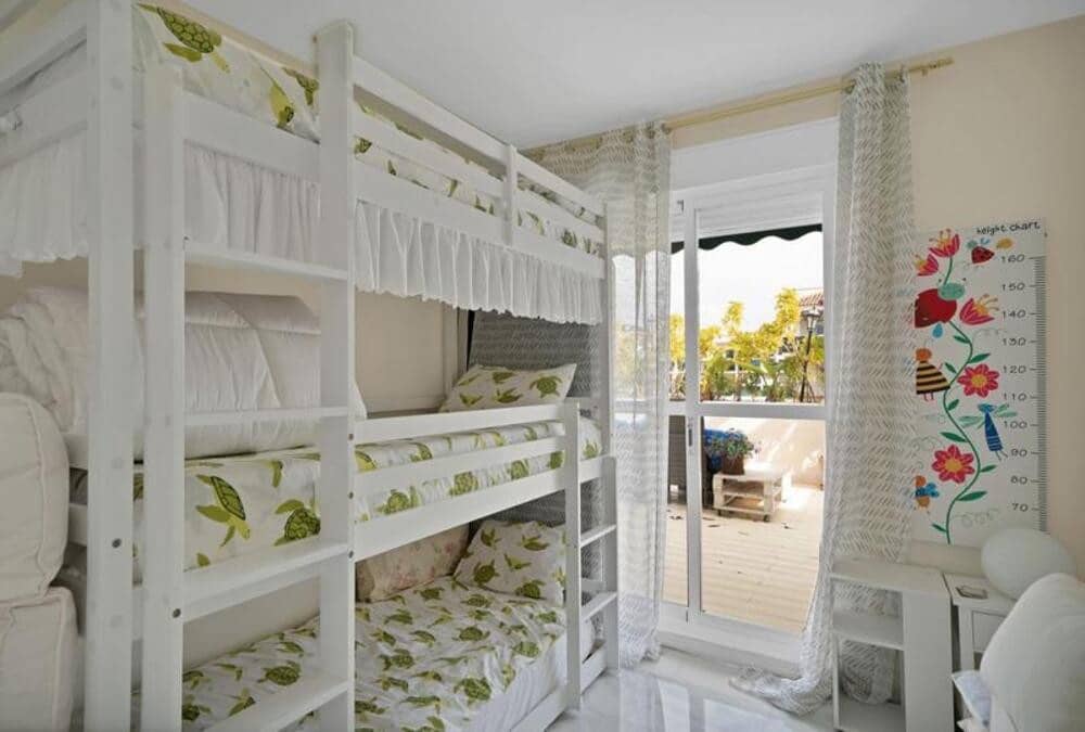 2 makuuhuone Huoneisto myytävänä paikassa Marbella mukana uima-altaan 
autotalli - 460 000 € (Ref: 9921622)
