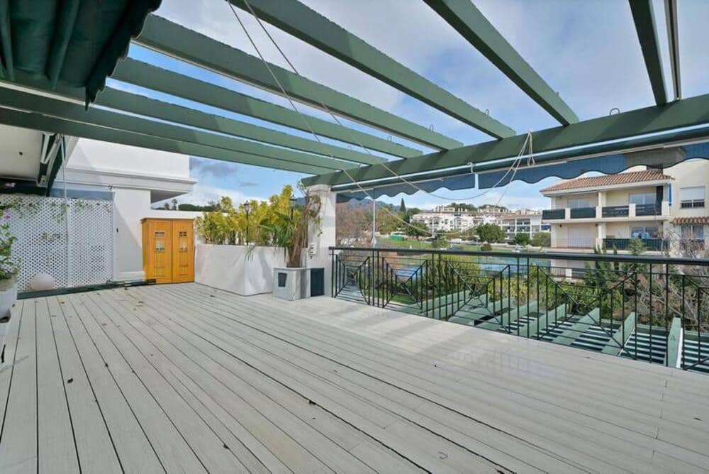 2 makuuhuone Huoneisto myytävänä paikassa Marbella mukana uima-altaan 
autotalli - 460 000 € (Ref: 9921622)