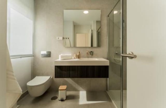 3 quarto Apartamento para arrendar em Santa Clara, Marbella com piscina garagem - 5 000 € (Ref: 9923151)