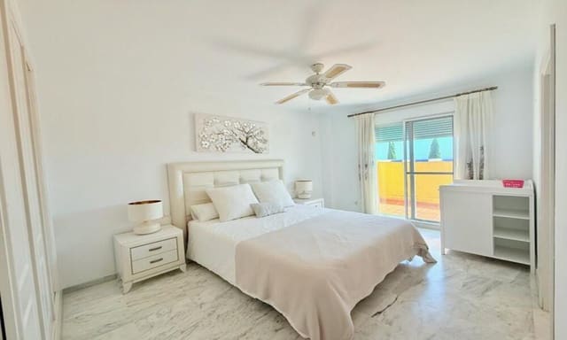 3 camera da letto Appartamento da affittare in Bahía de Marbella, Marbella con piscina garage - 2.500 € (Rif: 9923152)