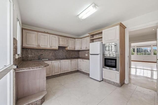 4 camera da letto Casa in vendita in Nueva Andalucía Centro, Marbella con piscina garage - 625.000 € (Rif: 9928650)