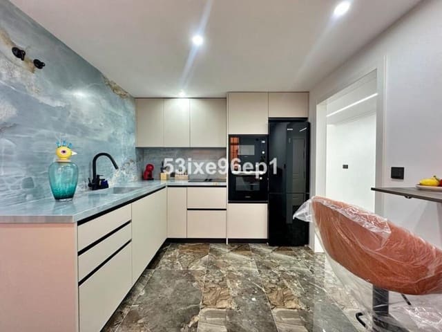 3 makuuhuone Huoneisto vuokrattavana paikassa Elviria, Marbella mukana uima-altaan 
autotalli - 2 850 € (Ref: 9932715)