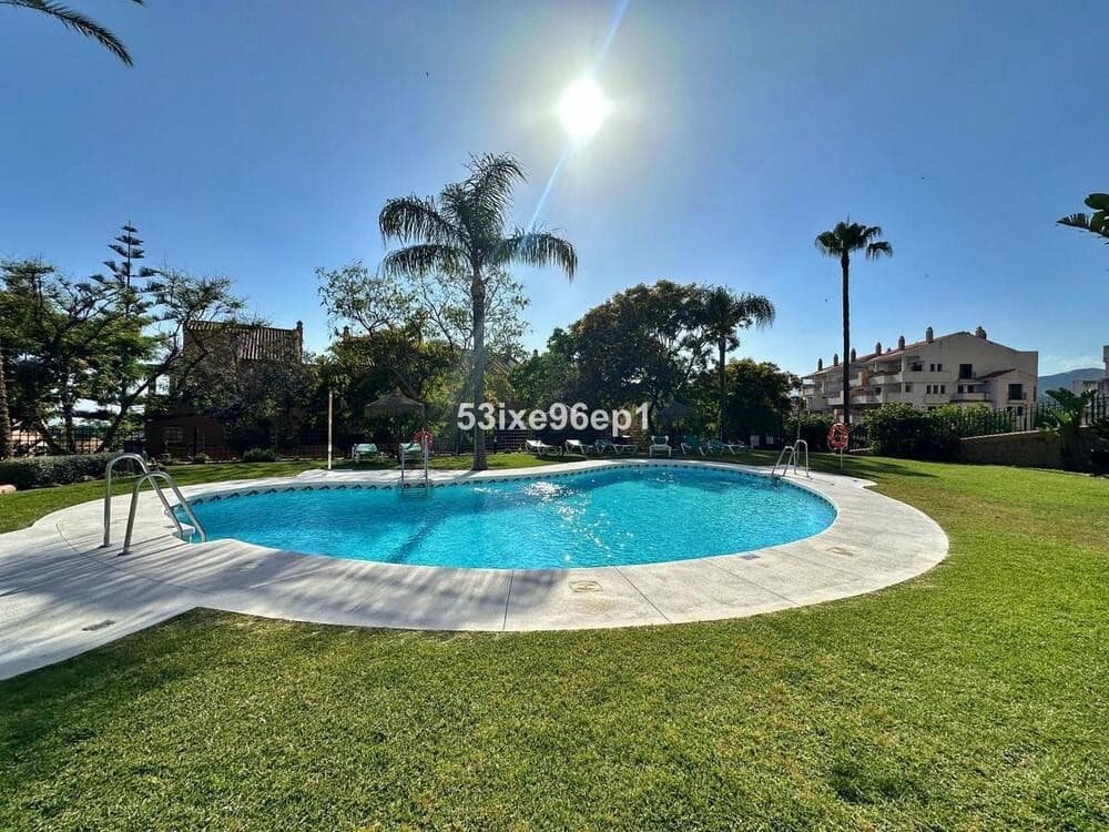 3 makuuhuone Huoneisto vuokrattavana paikassa Marbella mukana uima-altaan 
autotalli - 2 850 € (Ref: 9932715)