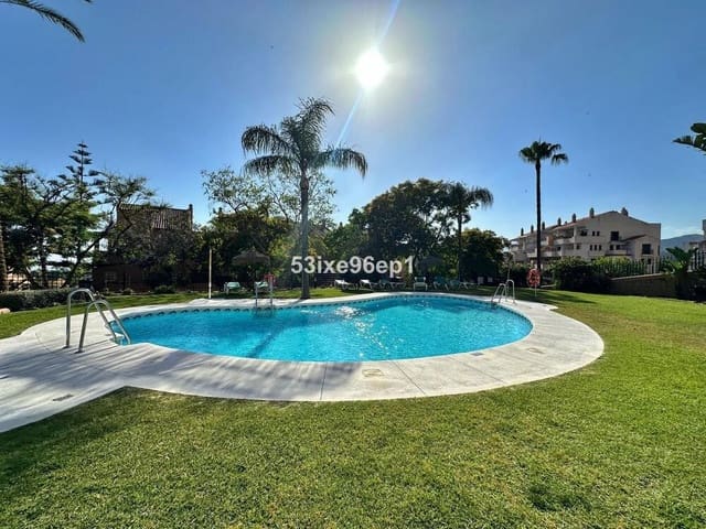 3 makuuhuone Huoneisto vuokrattavana paikassa Elviria, Marbella mukana uima-altaan 
autotalli - 2 850 € (Ref: 9932715)