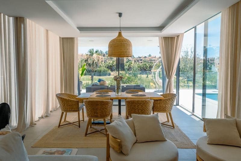 4 camera da letto Villa da affittare in Estepona con piscina garage - 9.000 € (Rif: 9932718)