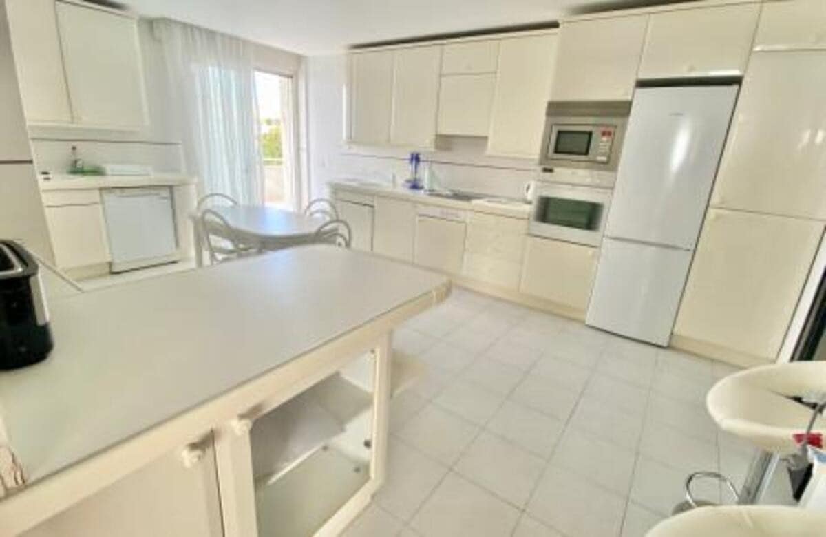 3 quarto Apartamento para arrendamento para férias em Marbella com piscina Garagem - 5 000 € (Ref: 9932719)