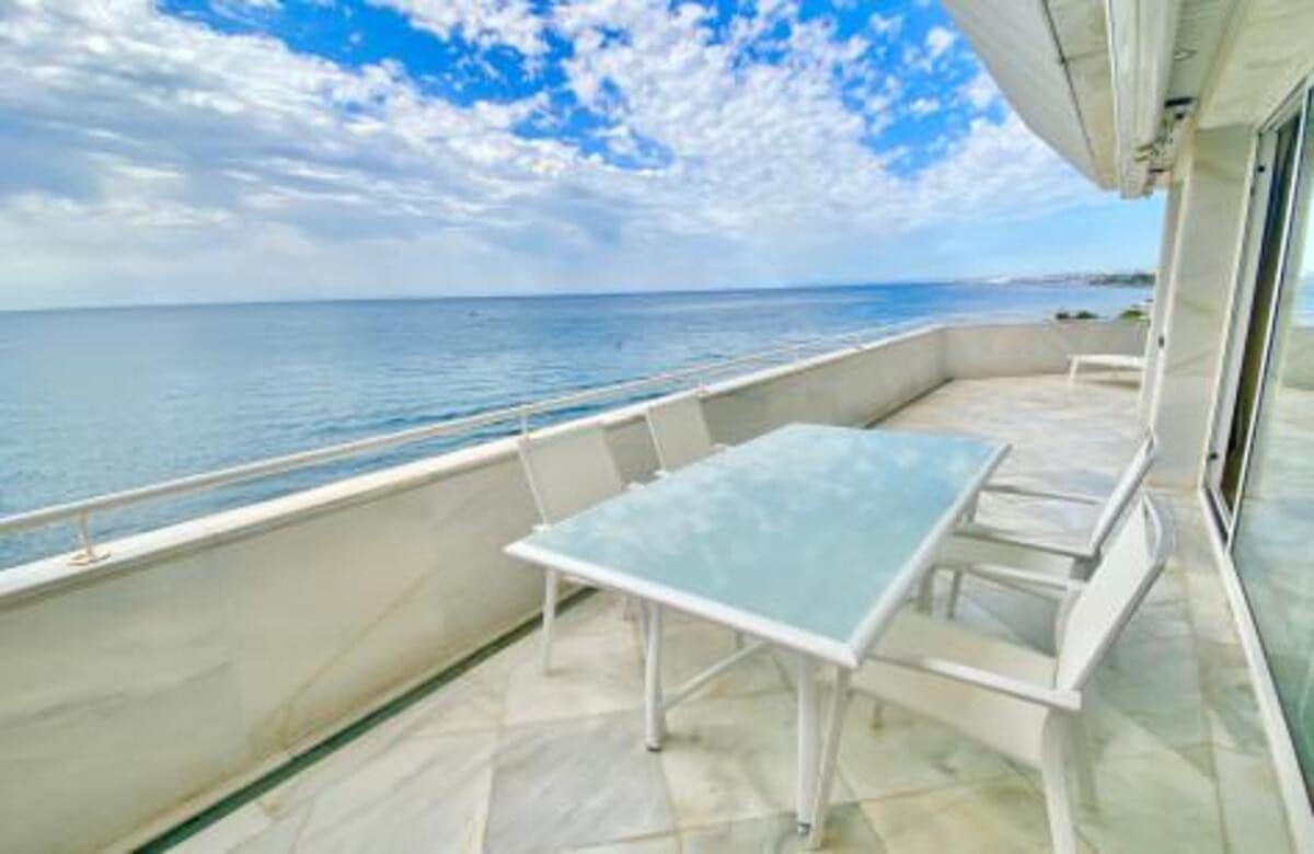 3 quarto Apartamento para arrendamento para férias em Marbella com piscina Garagem - 5 000 € (Ref: 9932719)