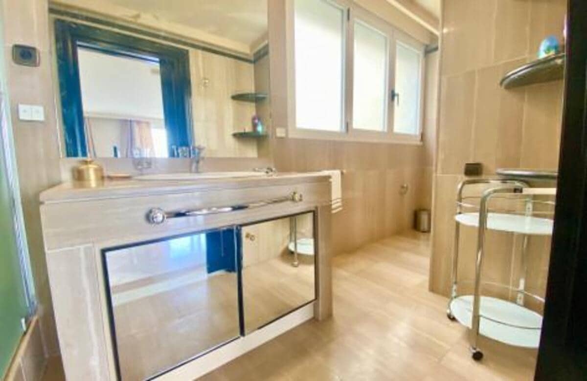 3 quarto Apartamento para arrendamento para férias em Marbella com piscina Garagem - 5 000 € (Ref: 9932719)