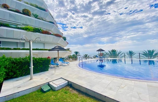 Apartamento de 3 habitaciones en Playa de Fontanilla, Marbella en alquiler vacacional con piscina garaje - 5.000 € (Ref: 9932719)