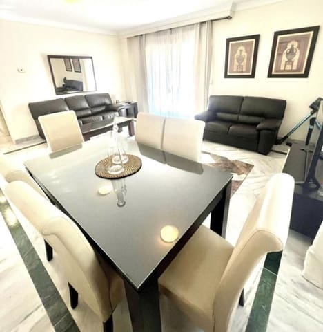 2 makuuhuone Huoneisto vuokrattavana paikassa La Dama de Noche - La Alzambra, Marbella mukana uima-altaan 
autotalli - 2 100 € (Ref: 9935438)