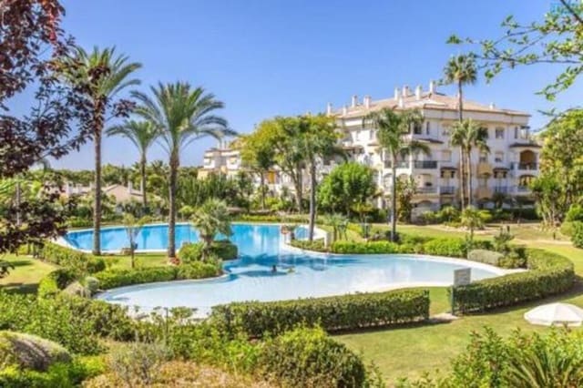 2 makuuhuone Huoneisto vuokrattavana paikassa La Dama de Noche - La Alzambra, Marbella mukana uima-altaan 
autotalli - 2 100 € (Ref: 9935438)