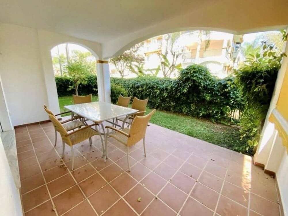 2 bedroom Apartment for rent in Marbella with pool garage - € 2,100 (Ref: 9935438)