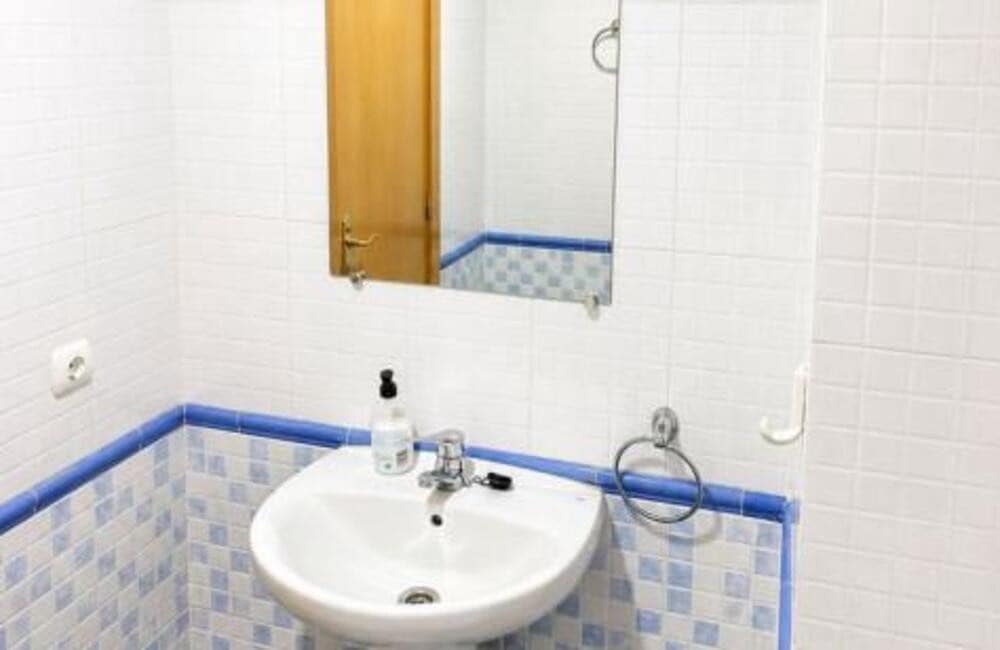 2 bedroom Apartment for rent in Marbella with pool garage - € 1,750 (Ref: 9939287)