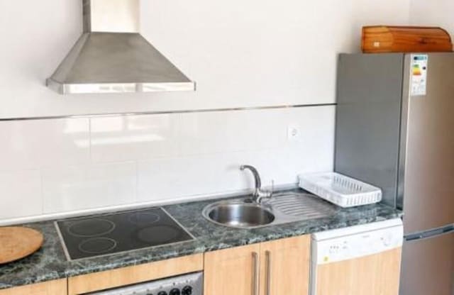 2 bedroom Apartment for rent in El Rosario, Marbella with pool garage - € 1,750 (Ref: 9939287)