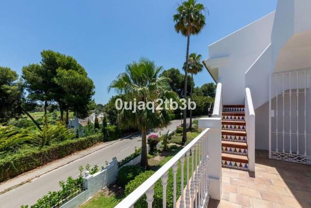 3 soverom Hus til salgs i Aloha Golf, Marbella med svømmebasseng garasje - € 750 000 (Ref: 9945023)