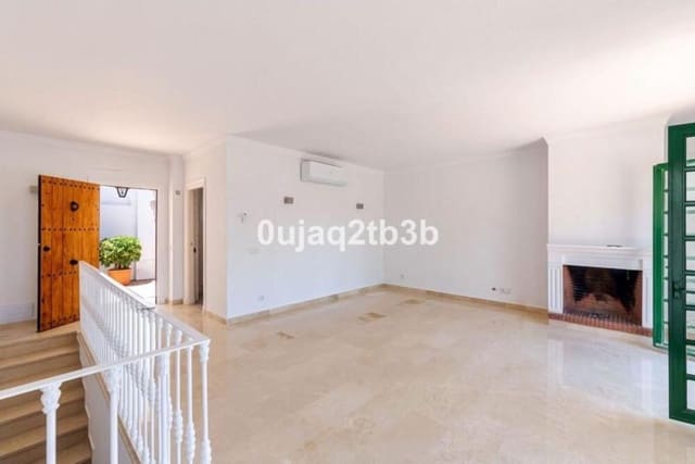 3 sovrum Hus att hyra i Aloha Golf, Marbella med pool garage - 3 500 € (Ref: 9945024)