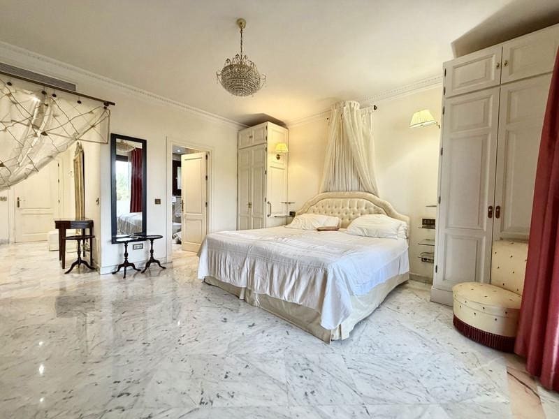 2 sypialnia Apartament do wynajęcia w Marbella z basenem garażem - 4 000 € (Ref: 9945025)