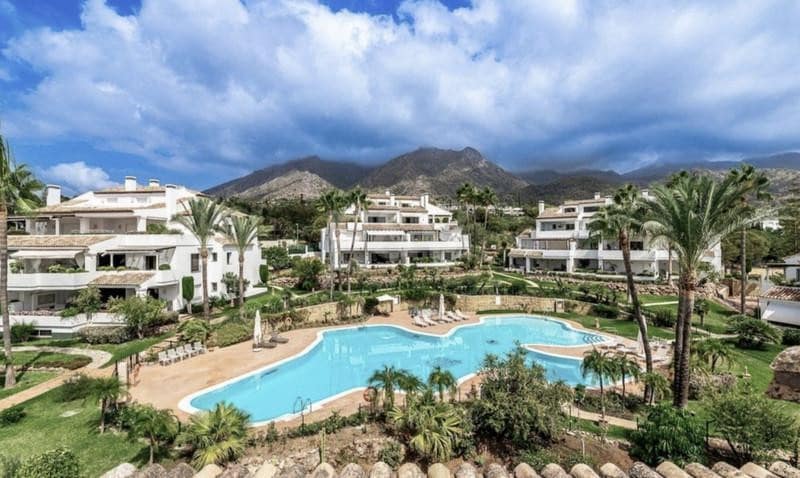 2 sypialnia Apartament do wynajęcia w Marbella z basenem garażem - 4 000 € (Ref: 9945025)