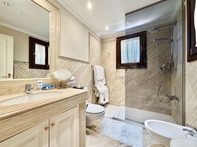 2 sypialnia Apartament do wynajęcia w Marbella z basenem garażem - 4 000 € (Ref: 9945025)