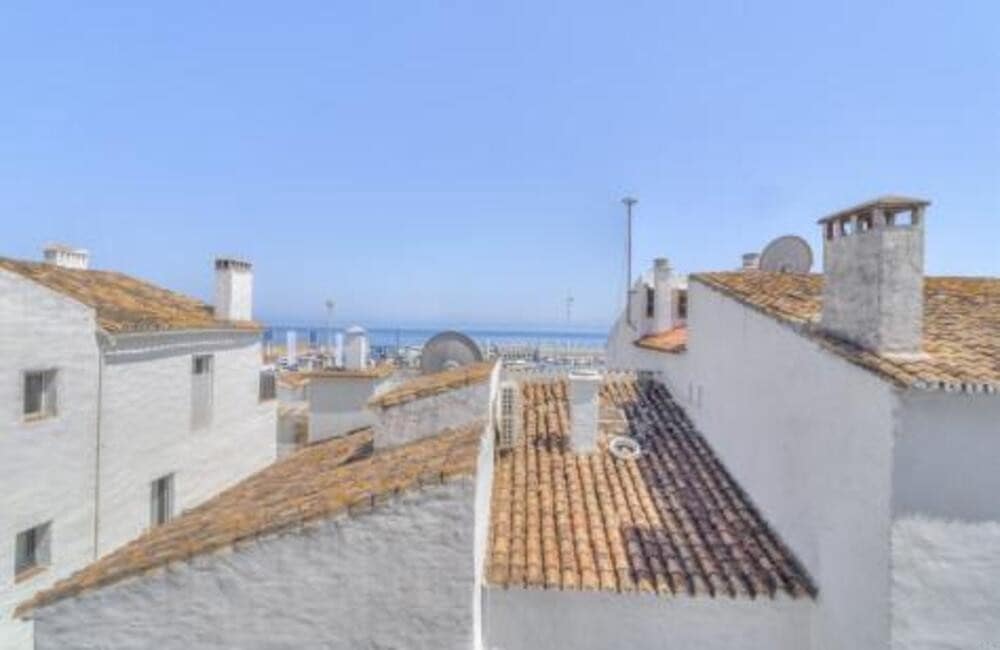 2 sypialnia Apartament na sprzedaż w Puerto Banus - 699 000 € (Ref: 9945026)