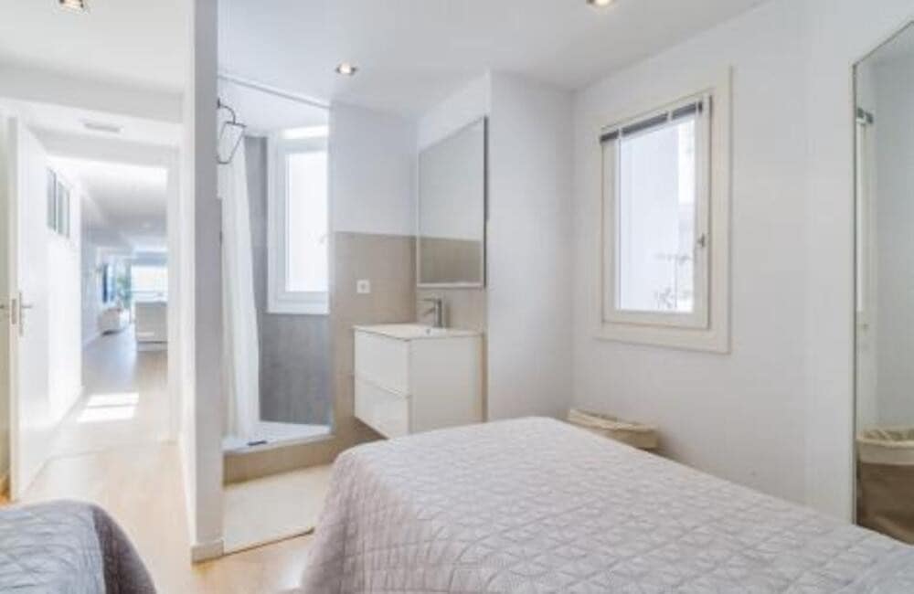 2 quarto Apartamento para arrendar em Puerto Banus - 5 000 € (Ref: 9945027)