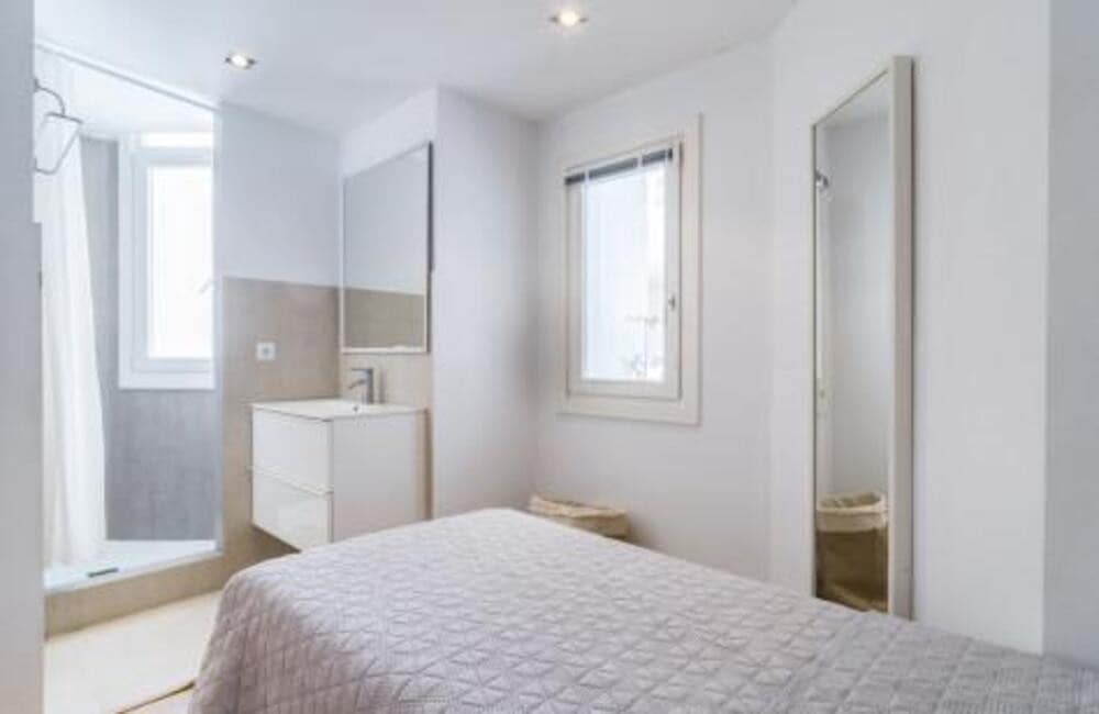 2 quarto Apartamento para arrendar em Puerto Banus - 5 000 € (Ref: 9945027)