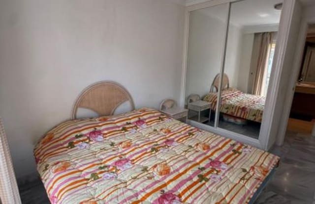 2 soveværelse Lejlighed til salg i La Dama de Noche - La Alzambra, Marbella med swimmingpool garage - € 380.000 (Ref: 9945028)